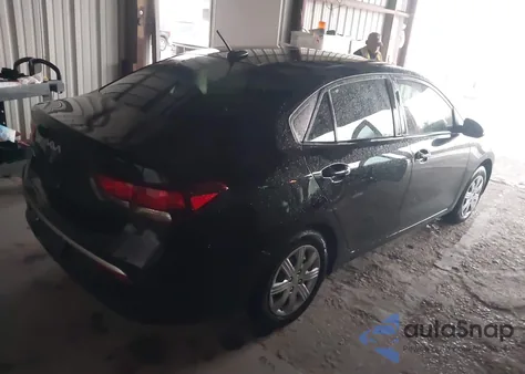 2022 Kia Rio Lx из США, поврежденный, VIN 3KPA24AD4NE471266